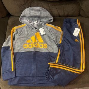Adidas 2 piece jogger set